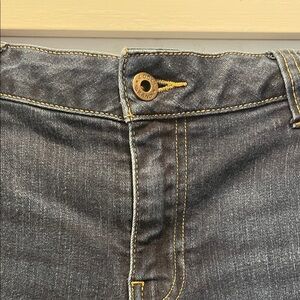 Lucky Brand Dark Blue Denim Jeans